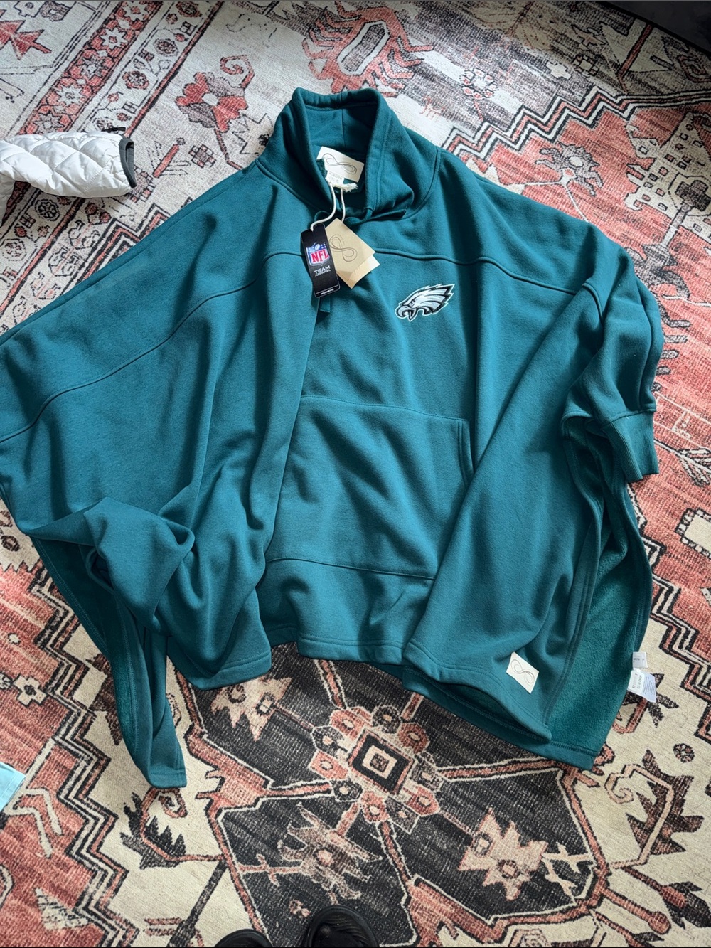 NFL Philadelphia Eagles Deep Teal Pullover Crewneck Tony Gonzalez NWT